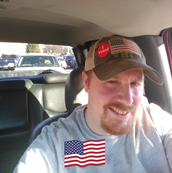 Profile Picture of Michael Sletten (@msletten) on Poshmark