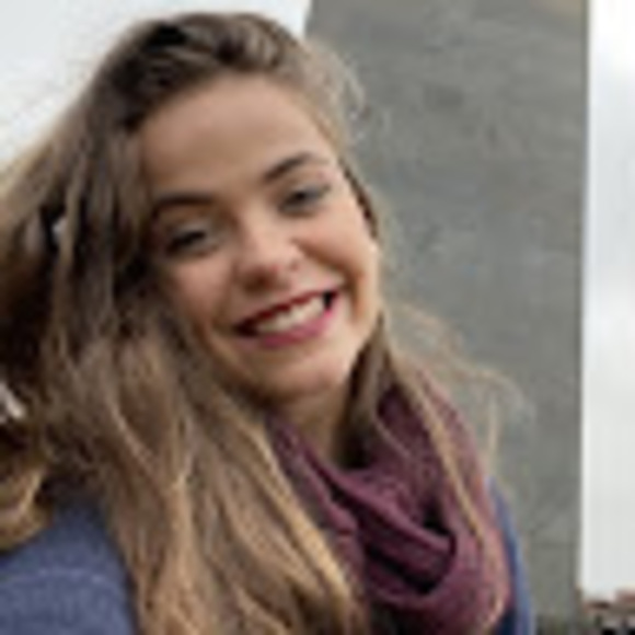 Profile Picture of Débora almeida Almeida (@debva97) on Poshmark