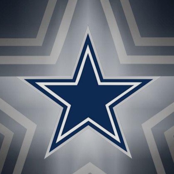 Profile Picture of Antonio Barron (@antonio_barron) on Poshmark