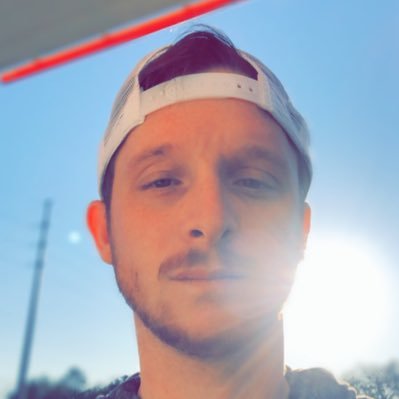 Profile Picture of Michael Logan (@YaBoyMikeLo) on Twitter