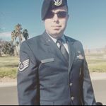 Profile Picture of loren_harmon (@loren_harmon) on Instagram