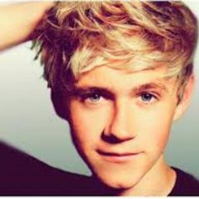 Profile Picture of Lilly McMahon (@LillyMcMahon11) on Twitter