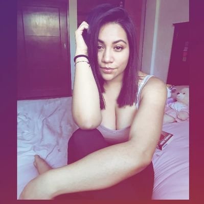 Profile Picture of Jacqueline Aldana (@Jackyald) on Twitter