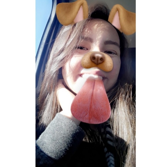 Profile Picture of Vaneshia Clyde (@vaneshiaclyde99) on Poshmark