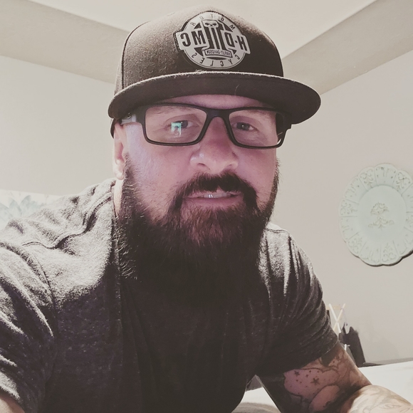 Profile Picture of Bryant Barnes (@bryant9820) on Poshmark