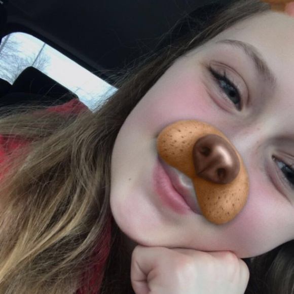 Profile Picture of Lilly Turnbow (@lillylovescats) on Poshmark