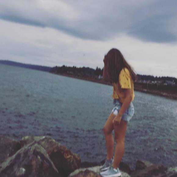 Profile Picture of Alexa Mccallie (@alexamccallie) on Poshmark