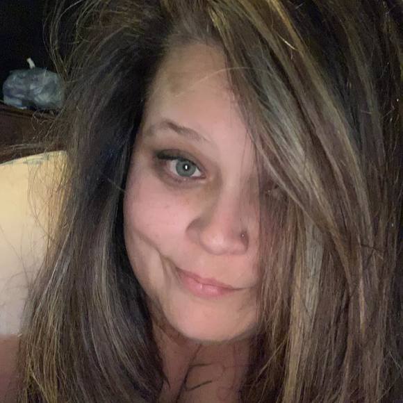 Pamela Propes - Poshmark Profile Picture of Pamela Propes (@ppro0602) on Poshmark