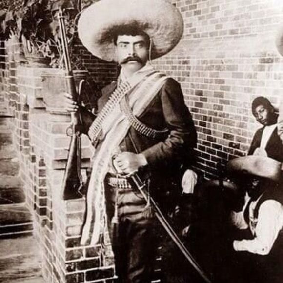 Profile Picture of Carlos Arreguin (@carlos_arreguin) on Poshmark