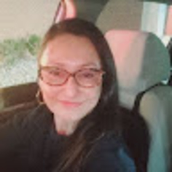 Profile Picture of Charity Figallo (@cfigallo71) on Poshmark