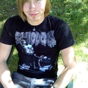 Profile Picture of Richard Elter (@skatedc4500) on Myspace