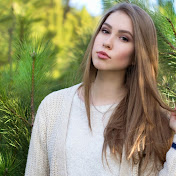 Profile Picture of Julia Lo (@JuliLory) on Youtube