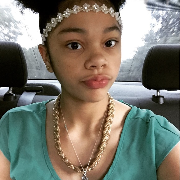 Profile Picture of Alyssa Sames (@tuna095) on Poshmark