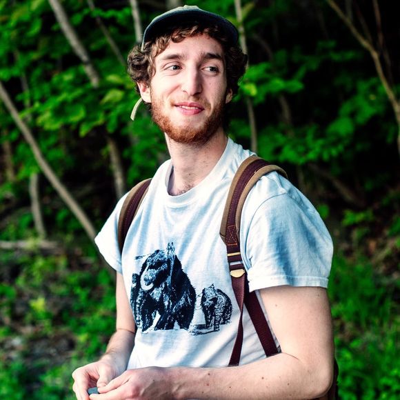 Sam Nordlinger - Poshmark Profile Picture of Sam Nordlinger (@sam_nordlinger) on Poshmark