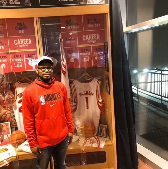 Profile Picture of Dushawn Hunt (@dhunt1000) on Poshmark