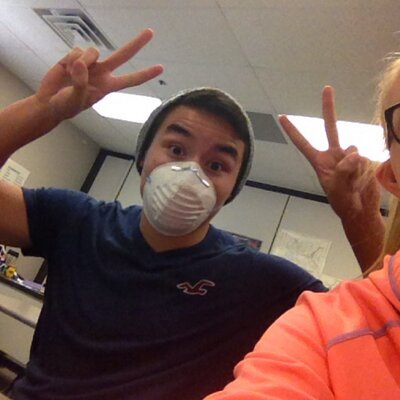 Profile Picture of Q (@LetDerekSpeak) on Twitter