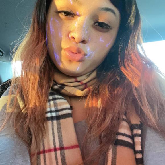 Profile Picture of Yesenia Aguilar (@yeseniaaguil191) on Poshmark
