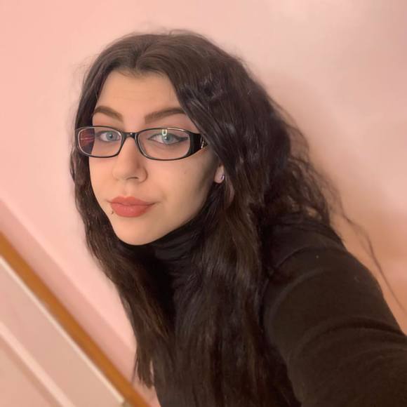 Profile Picture of Arianna Dimauro (@arianna250168) on Poshmark