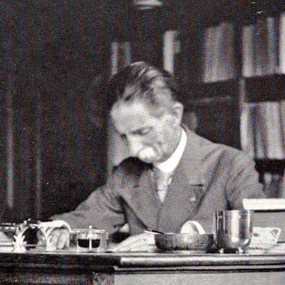 Profile Picture of Orbis Tertius (@@OrbisTertius3) on Twitter