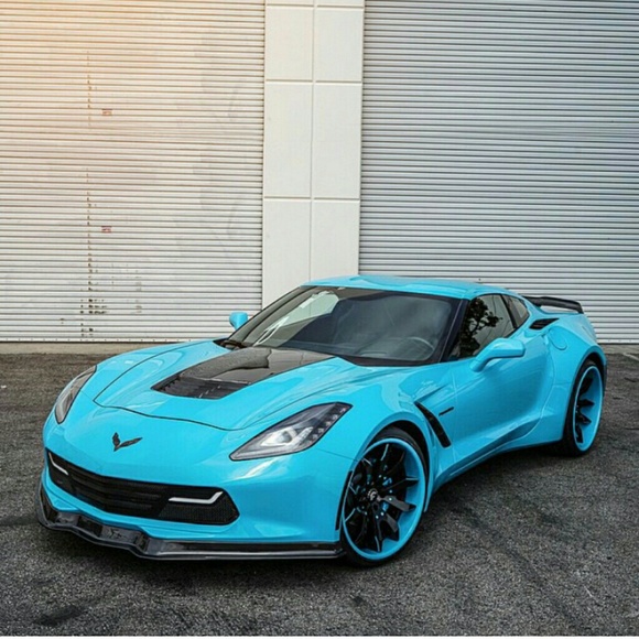 Profile Picture of Brandon Weaver (@b_weave) on Poshmark