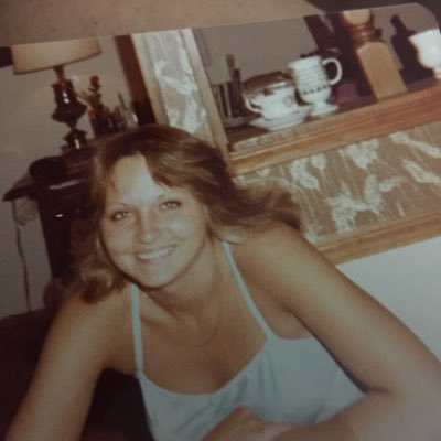 Profile Picture of Paula Masson (@PaulaMasson7) on Twitter