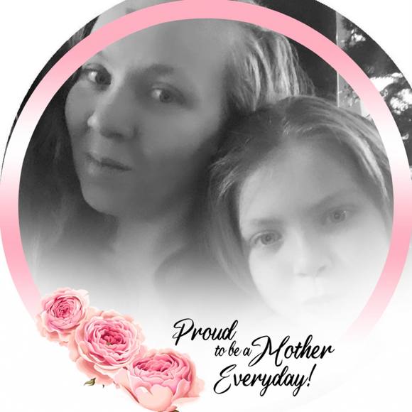 Profile Picture of Tracey Null (@traceynull) on Poshmark