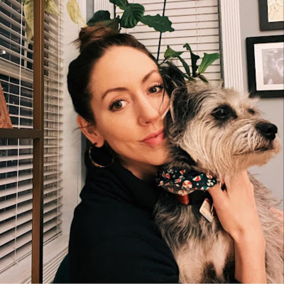 Profile Picture of Coreen Uhl (@coreenuhl) on Poshmark