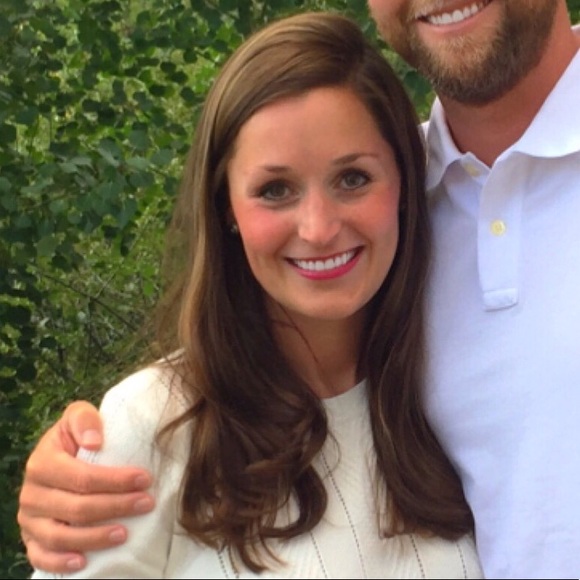 Profile Picture of Caroline Hegarty (@carohegarty) on Poshmark