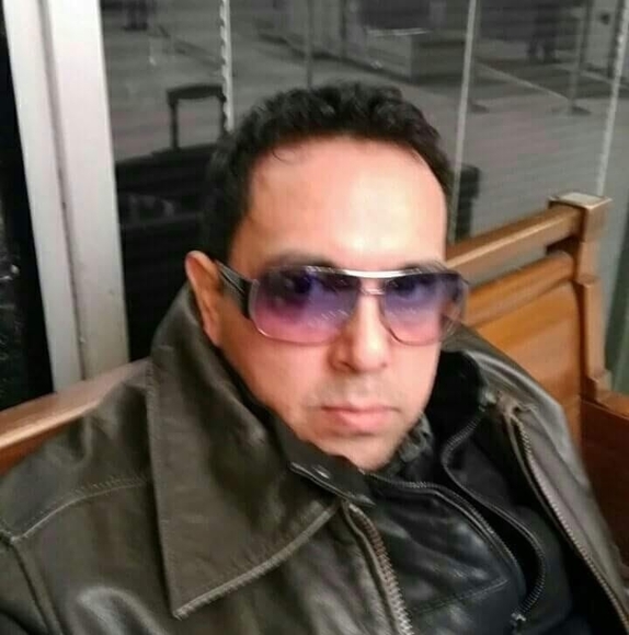 Profile Picture of Frank Pomboza (@frankpomboza) on Poshmark