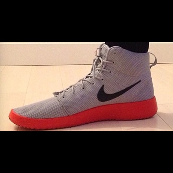 Profile Picture of Colin Hayes (@_dunk_force_1) on Poshmark
