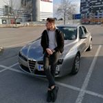 Profile Picture of Dennis (@dennis_sin99) on Instagram