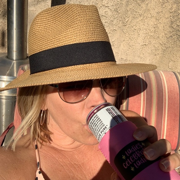 Profile Picture of Cindy Stevens (@stoecklein5) on Poshmark