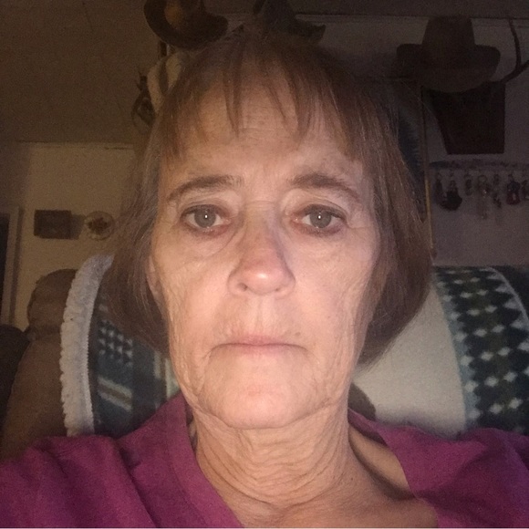 Profile Picture of Kathy Anglin (@anglink34) on Poshmark
