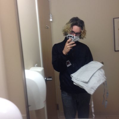 Profile Picture of Colin Combs (@jenkemeithjerky) on Twitter