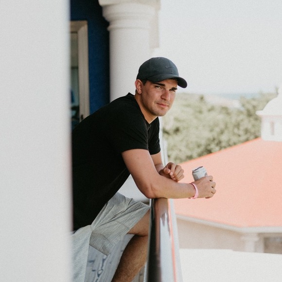 Profile Picture of Bryant Sanchez (@bsanch07) on Poshmark