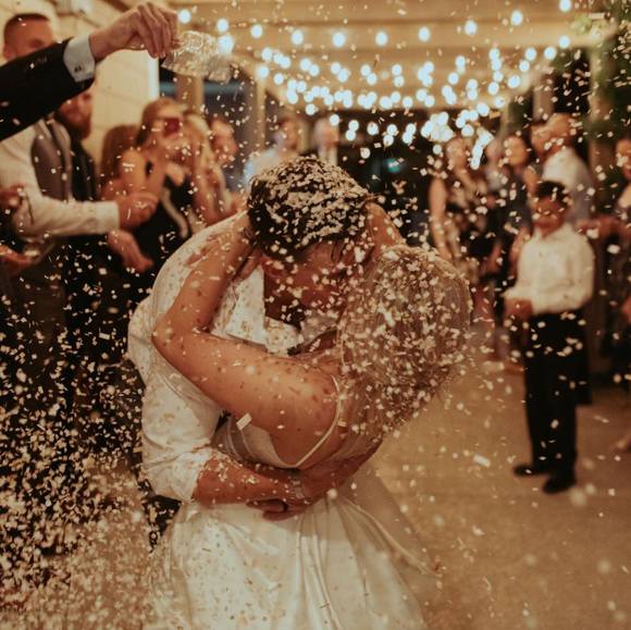 Profile Picture of Samantha Mellick (@samanthamellick) on Poshmark