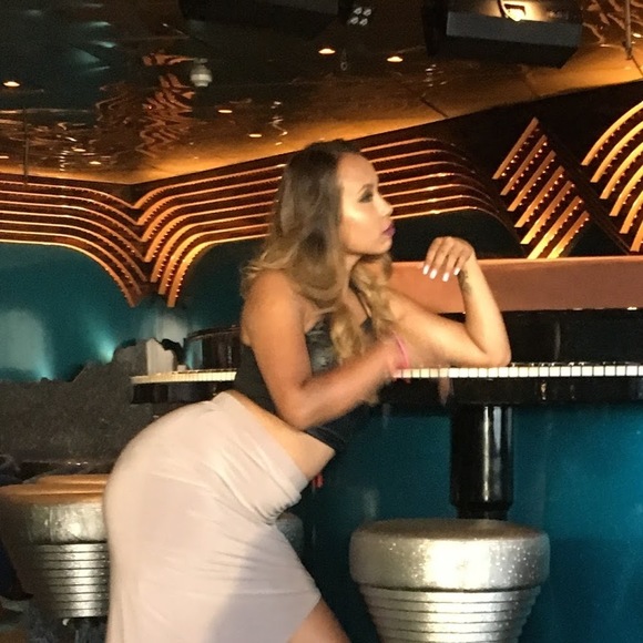 Profile Picture of Phally Lay (@playqpon) on Poshmark