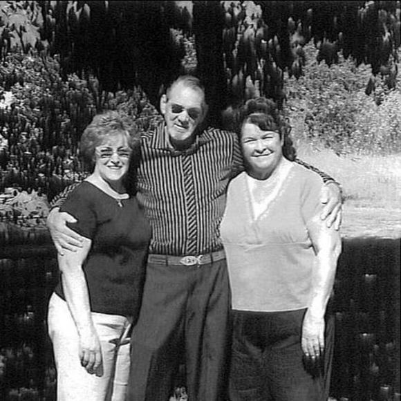 Profile Picture of Janet Murty (@jfmurty) on Poshmark