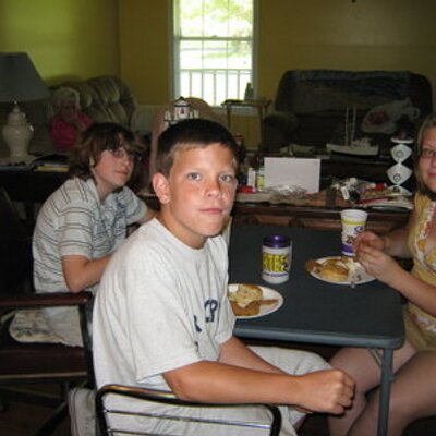 Profile Picture of Jonathan Coward (@littlejayman) on Twitter