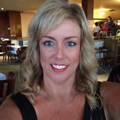 Profile Picture of Michelle Walsh (@MichelleVistaUn) on Twitter