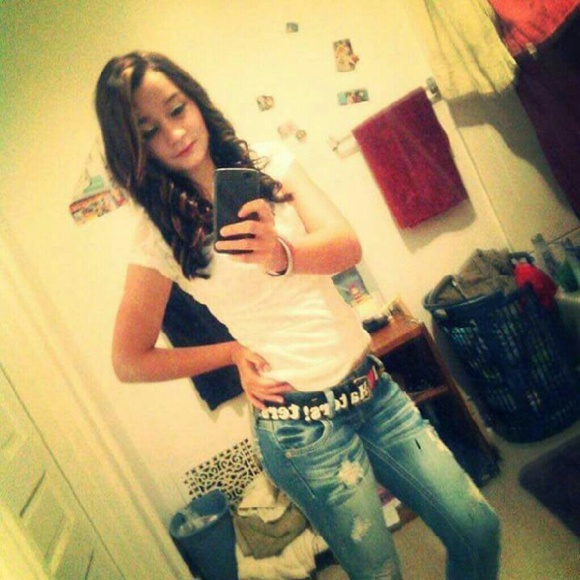 Profile Picture of Miranda Marshall (@mirandam99) on Poshmark