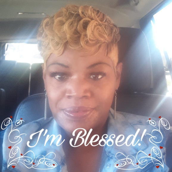 Profile Picture of Shelia Marble (@sheliamarble) on Poshmark