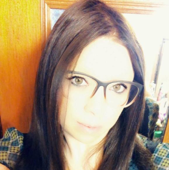 Profile Picture of Katherine Picinich (@kpicinich1020) on Poshmark