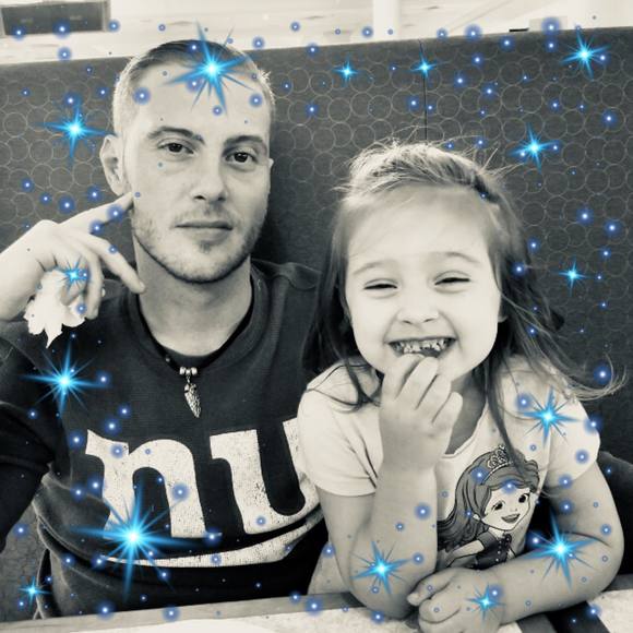 Profile Picture of Ryan Kull (@ryankull) on Poshmark