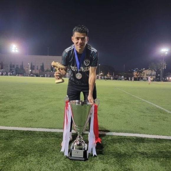 Profile Picture of Edwin Linares (@edwinlinares544) on Poshmark