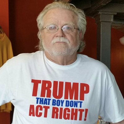 Profile Picture of Gale McCray (@OldManWithASign) on Twitter