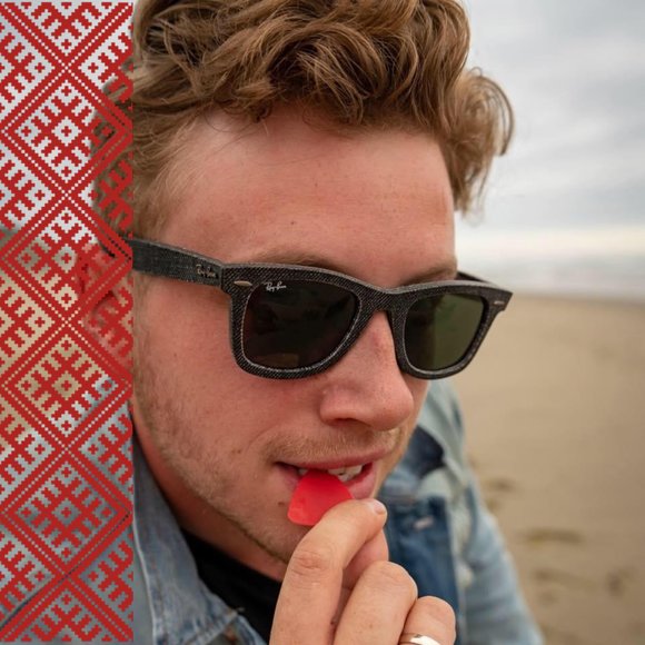 Profile Picture of Mikhail Mikhailov (@mikhailm) on Poshmark