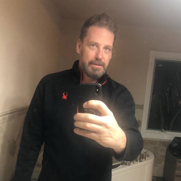 Profile Picture of Richard Renner (@richard_renner) on Poshmark