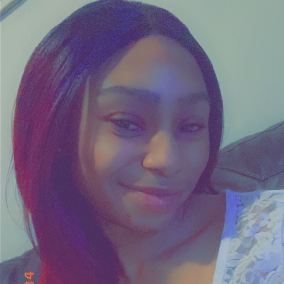 Profile Picture of Bintou Kouyate (@kouyatebintou54) on Poshmark