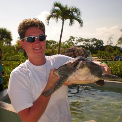 Profile Picture of Kim Deaton (@kim_deaton) on Twitter